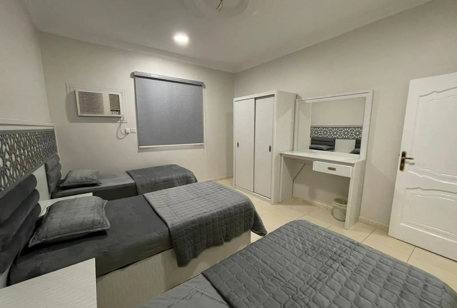 سويت إن Suite In Медина 0*,